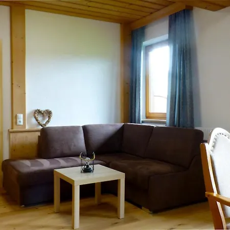 Alpenhof Wohlfuehlpension בית הארחה 3*