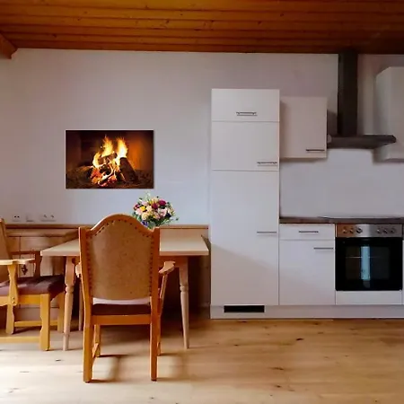 בית הארחה Alpenhof Wohlfuehlpension 3*