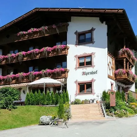 בית הארחה Alpenhof Wohlfuehlpension
