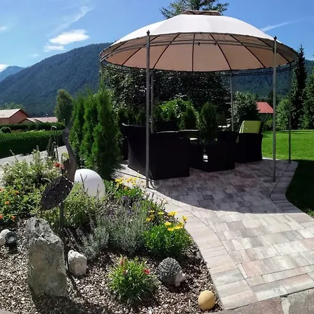 Alpenhof Wohlfuehlpension בית הארחה