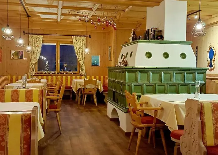 Guest house Alpenhof Wohlfuehlpension